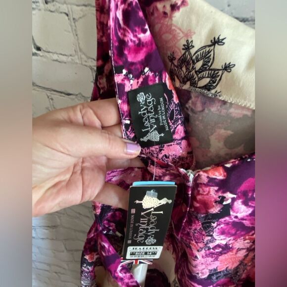 Lady Vintage Tea Dress Size 14 Mid length Pink Cream Floral NWT - Picture 7 of 15